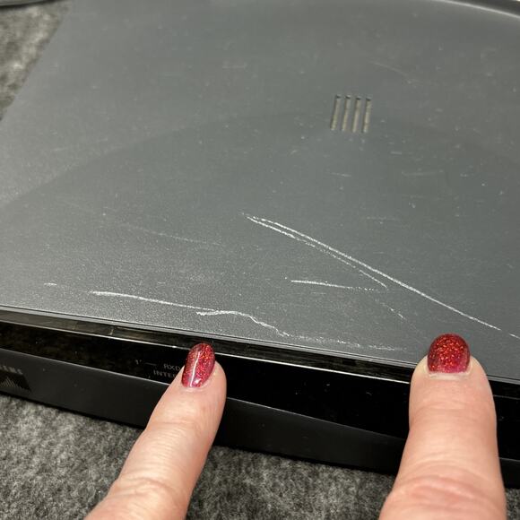 Cisco Systems 800 Series Router with Power Adapter Black Tested/Works SCRATCHED - Picture 6 of 10